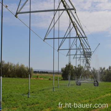 système d&#39;irrigation à pivot central avec arroseur à roues